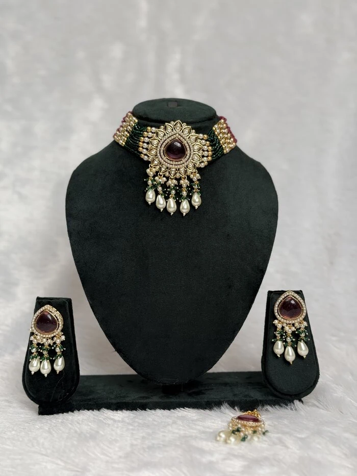 Siyarva Pearl Beaded Kundan Handcrafted Choker Necklace Set - Image 3