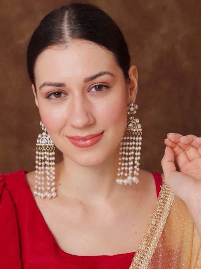 Siyarva Noor Pearl Drop Earrings – Ivory White - Image 3